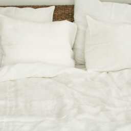 White Milk Linen Duvet Cover in Queen , King - thumbnail 4