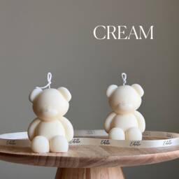 Small Teddy Bear Candle Sculptural Soy Wax, Custom Scent - thumbnail 3