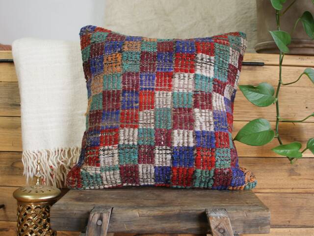 Vintage Handwoven Kilim Cushion Cover - Turkish Wool Pillow - 16In - image 1