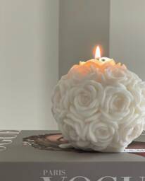 Cream Roses Candle