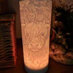 William Morris Highland Cow Lamp Art Nouveau Rechargeable Light - thumbnail 2