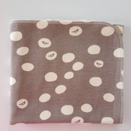 Bird Organic Swaddle Blanket & Newborn Hat Set. Gender Neutral Take Home Photo Prop. Baby Shower Gift - thumbnail 3