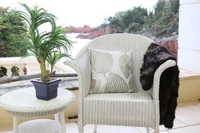 Njulla Cushion Cover - image 1