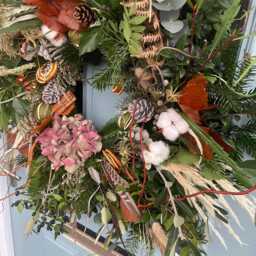 Christmas Wreath Kit. Make Your Own Large Luxury Fresh Festive Door Wreath. A Complete Workshop in A Box Includes Everything You Need.#v - thumbnail 3