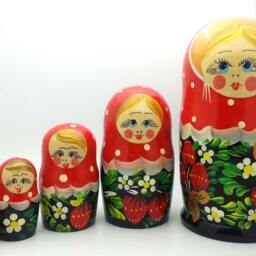 Hand-Painted Russian Matryoshka Doll Set, 5-Piece Strawberry Babushka - thumbnail 2