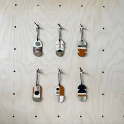 Geometric Christmas Tree Decoration - Mid-Century Modern Wooden Wall Art - thumbnail 2