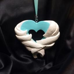 An Angel's Embrace - thumbnail 3