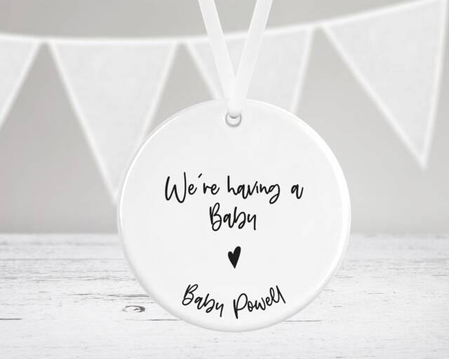 Personalised Pregnancy Announcement Plaque - Ceramic Decoration Keepsake Bauble Pregnant Baby We're Having A