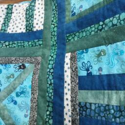 Modern Octopus Batik Quilt, Blue-Green Patchwork Throw - thumbnail 3