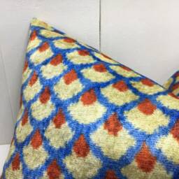 Handwoven Silk Pillow Cover - 16x24 - Ikat Accent Cushion - thumbnail 3