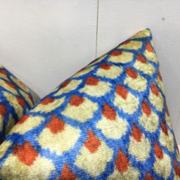 Handwoven Silk Pillow Cover - 16x24 - Ikat Accent Cushion - thumbnail 2