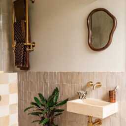 Wooden Asymmetrical Wall Mirror Bathroom Irregular Shaped Large Decorative Curved Small Console - thumbnail 3