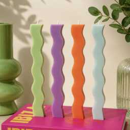 Handcrafted Beeswax Zig Zag Pillar Candle Funky Home Decor - thumbnail 2