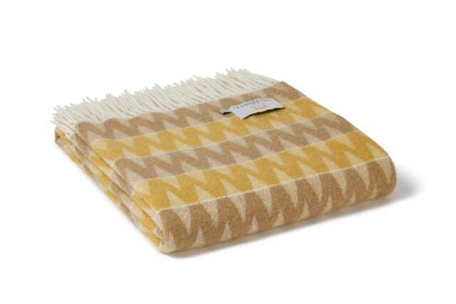 Throw. Snowdonia Deign in Desert Brown Colourway. Yellow & Cream - image 1