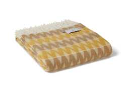 Throw. Snowdonia Deign in Desert Brown Colourway. Yellow & Cream