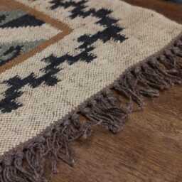 Handwoven Jute Wool Kilim Rug - Traditional Indian Decor - 2x3 Ft - thumbnail 2
