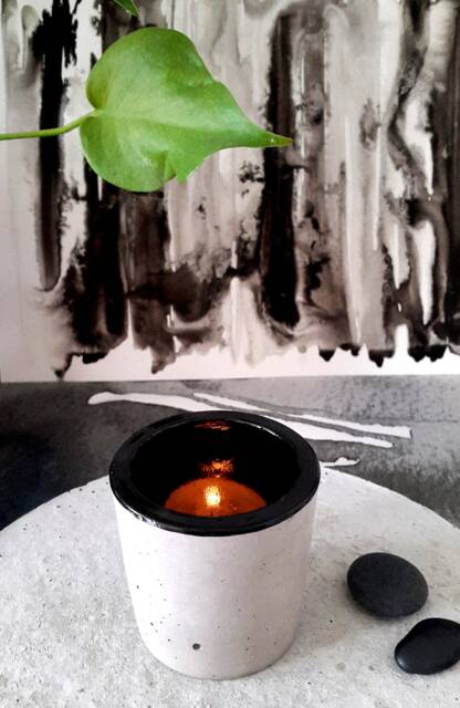 "Concrete Tealight Holder ""Hygg" - image 1