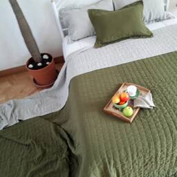 Lightweight Linen Quilt, Oversized Stonewashed Bedding, Extra Large Custom Two-Tone Modern Bedspread - thumbnail 2