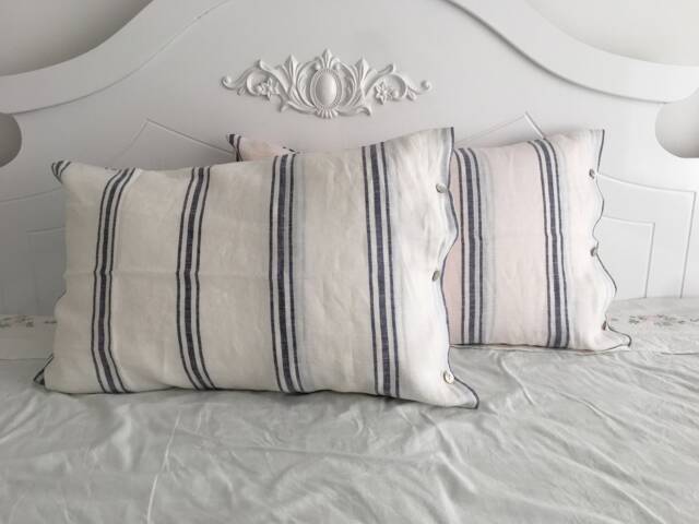 Set Of 2 Striped Linen Pillowcases - 100% European With Coconut Or Seashell Buttons Blue & White - image 1