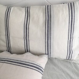 Set Of 2 Striped Linen Pillowcases - 100% European With Coconut Or Seashell Buttons Blue & White - thumbnail 3