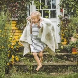 Wool Blanket Natural New Zealand 90x130 cm, Double-Sided, Reversible Blanket, Throw Plaid Warm With Sheep, Gift, Beige - thumbnail 3
