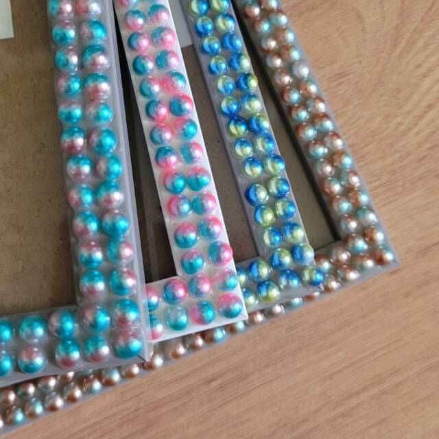 Colourful Acrylic Flatback Half Pearls Photo Frame 4 X 6 Inches - image 1