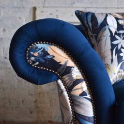 Handmade 3 Seater Navy Blue Velvet Fabric Chesterfield Sofa - Contrasting Chic Floral Pattern - thumbnail 3