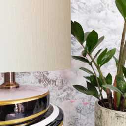 Ivory Linen Lampshade in Textured Fabric With Gold Lining - thumbnail 2