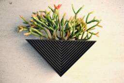 "Modern Triangle ""Vertex Black" - thumbnail 1