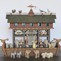 Handmade Heirloom Wooden Noah's Ark - thumbnail 2