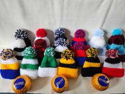 Football/Rugby Colours Christmas Santa Knitted Bobble Hat Chocolate Orange Covers - Stocking Fillers Secret - thumbnail 1