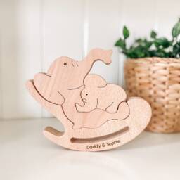 Personalised Wooden Dad & Child Sculpture Figurines Bear Or Elephant Christmas Birthday Fathers Day Gift For Daddy Baby Bear Engraving - thumbnail 3