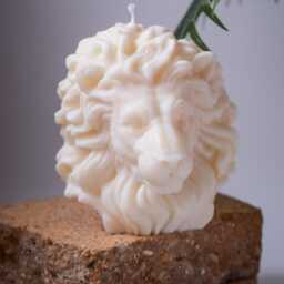 Handmade Lion Head Candle Soy & Beeswax, Unique Home Decor - thumbnail 2