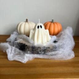 Pumpkin Shaped Pillar Candle - Autumn/Fall D??cor, 100% Soy Wax, Halloween Pumpkin, Wedding Centrepiece, Vegan & Eco-Friendly - thumbnail 3