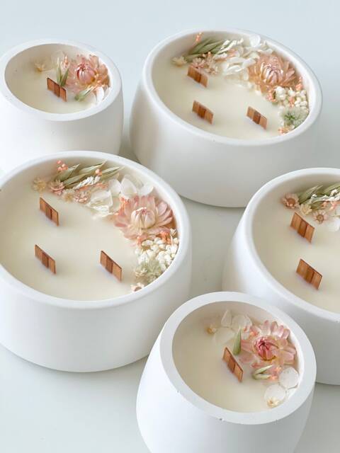 Handmade Scented Soy Candle With Dried Flowers Ceramic Jar, Wooden Wick - image 1