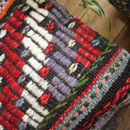 3550cm - 1420In Handwoven Vintage Kilim Cushion Pillow Cover - Brocaded Design With Greys Greens Reds - thumbnail 3