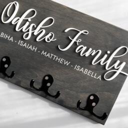 Personalized Family Name Key Holder, Birch Plywood Entryway Organizer - thumbnail 3