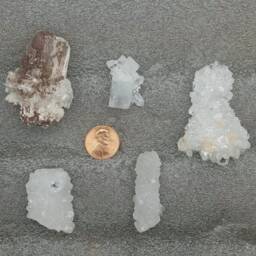 Apophyllite 5Pc - Crystal Specimens Lotapo4 - thumbnail 2