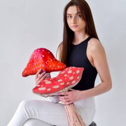 Velvet Christmas Mushroom Pillow - Holiday Woodland Plush Cushion Cozy Festive Winter Home Decor & Unique Seasonal Gift - thumbnail 4