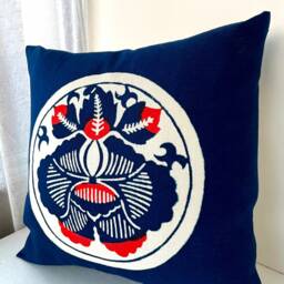 Blue Camellia Flower Decor Pillow Cover, Navy Blue Tsubaki Cotton Case, Japanese Sofa Bedding Throw Case - thumbnail 3