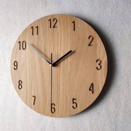 Silent Oak Wood Wall Clock, Minimalist Modern Design, 28cm 11In - thumbnail 4