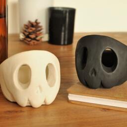 Skull Candle Holder Set - Tealight Gift Halloween Decoration - thumbnail 3