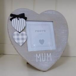 Mum Heart Photo Frame With Hanging Hearts Making Memories Perfect Mothers Day Gift Wooden Free Standing Grey & White Size 4x4 - thumbnail 3