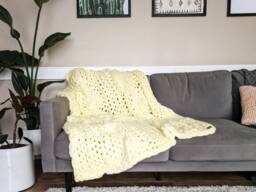 Ready To Ship - Chunky Knit Blanket, Throw Cable Giant - thumbnail 1