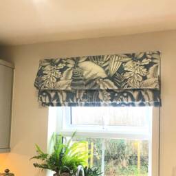 Handmade Roman Blind Iliv Caicos Chambray Denim Blue Leaf Print - thumbnail 4