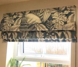 Handmade Roman Blind Iliv Caicos Chambray Denim Blue Leaf Print - thumbnail 1