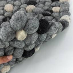 Wool Felt Pebble Rug Stone Handmade Ball Carpet For Room Decor Ideal For Bathroom & Bed - thumbnail 3