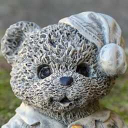 Winter Bear With Gift Sculpture Cute Animal Statue Handmade Holiday Figurine Indoor Ornament Garden Festive Decoration Yard Art - thumbnail 3