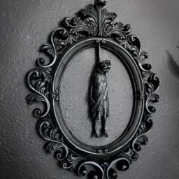 Gothic Framed Hanging Man Wall Decor - thumbnail 4