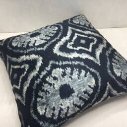 Handwoven Silk Ikat Pillow Cover, Modern Home Decor - 20x20 - thumbnail 4